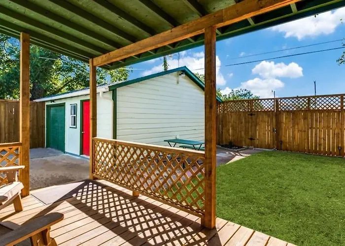 Stockyards! Less Than 3 Mins-sleeps 8 -gable House Сasa de vacaciones Fort Worth